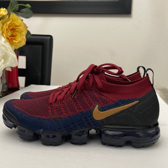 NIKE AIR VAPORMAX 2018 FLYNIT 2 OLYMPIC RUNNING SNEAKERS MENS SIZE 9